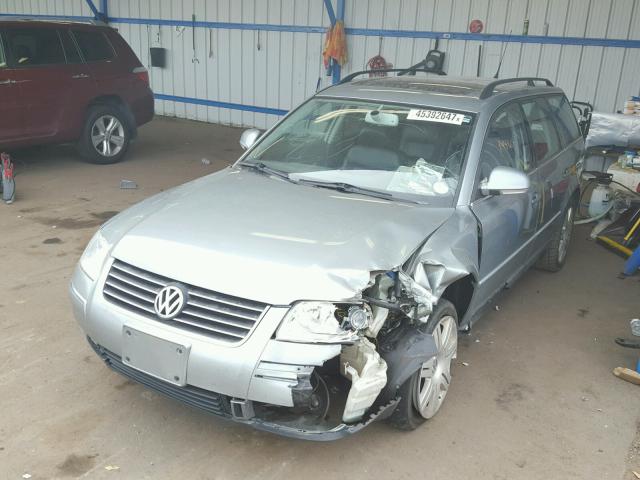 WVWYU63B35E121848 - 2005 VOLKSWAGEN PASSAT GLX 绿色 照片 2