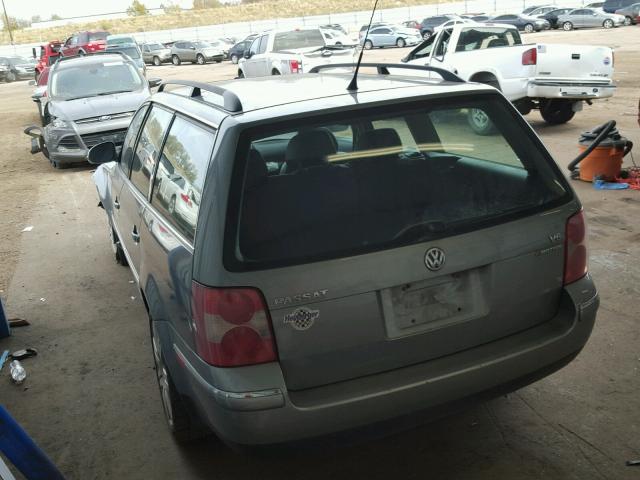 WVWYU63B35E121848 - 2005 VOLKSWAGEN PASSAT GLX 绿色 照片 3