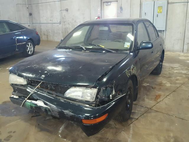 1NXBB02E7VZ585537 - 1997 TOYOTA COROLLA DX GREEN photo 2