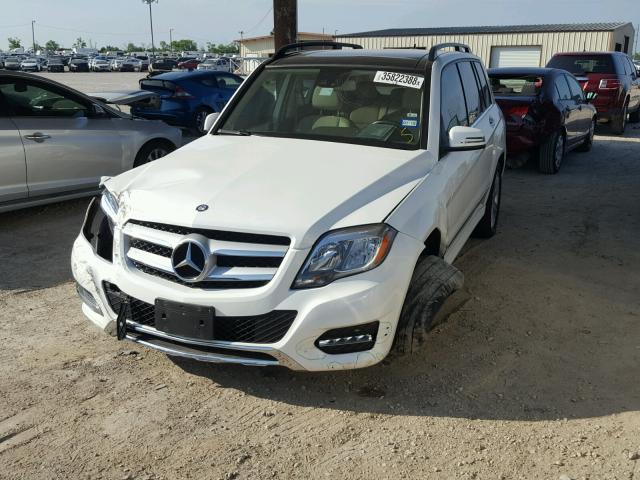 WDCGG5HB2FG425646 - 2015 MERCEDES-BENZ GLK 350 WHITE photo 2