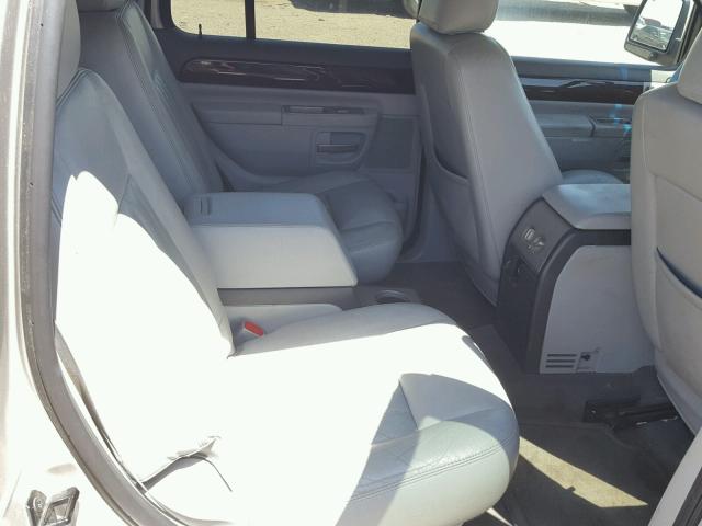 5LMEU68H85ZJ07736 - 2005 LINCOLN AVIATOR 银色 照片 6