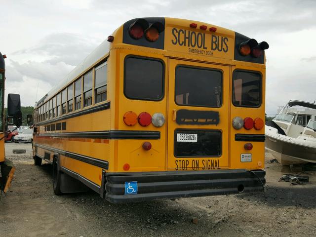 4DRBRAAN74A965061 - 2004 IC CORPORATION 3000 YELLOW photo 3