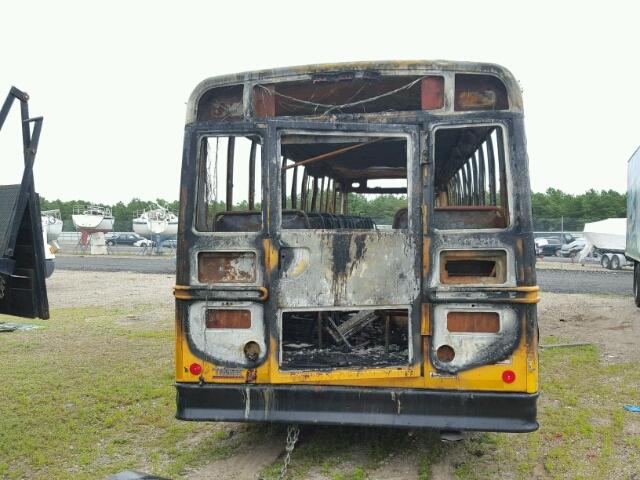 4UZABRDJ58CZ41651 - 2008 FREIGHTLINER CHASSIS B2 黄色 照片 10