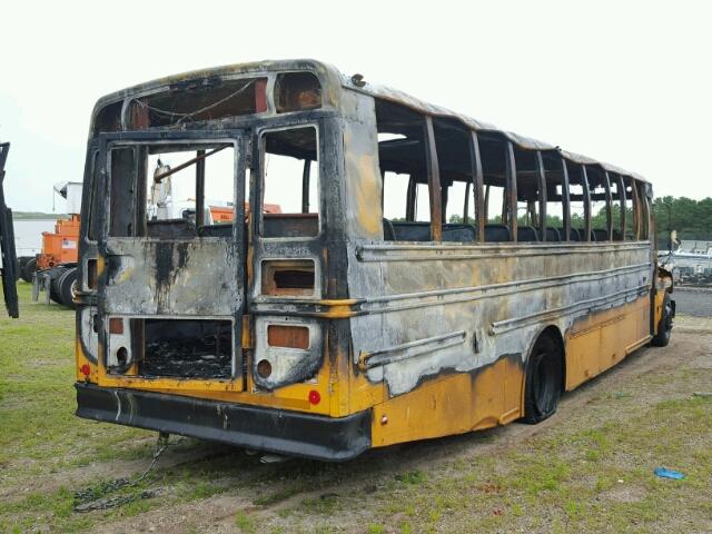 4UZABRDJ58CZ41651 - 2008 FREIGHTLINER CHASSIS B2 黄色 照片 4