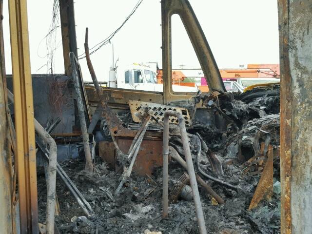 4UZABRDJ58CZ41651 - 2008 FREIGHTLINER CHASSIS B2 黄色 照片 5