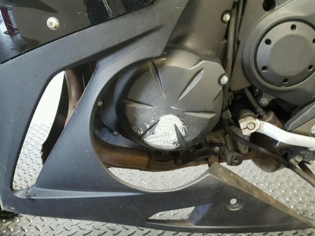 JKAEXEC189DA28537 - 2009 KAWASAKI EX650 C 黑色 照片 12