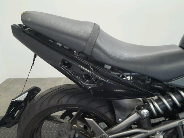 JKAEXEC189DA28537 - 2009 KAWASAKI EX650 C 黑色 照片 17