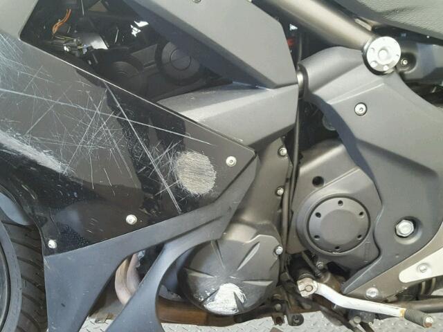 JKAEXEC189DA28537 - 2009 KAWASAKI EX650 C 黑色 照片 6