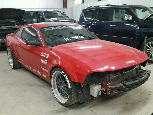 1ZVHT82H765249321 - 2006 FORD MUSTANG GT RED photo 1