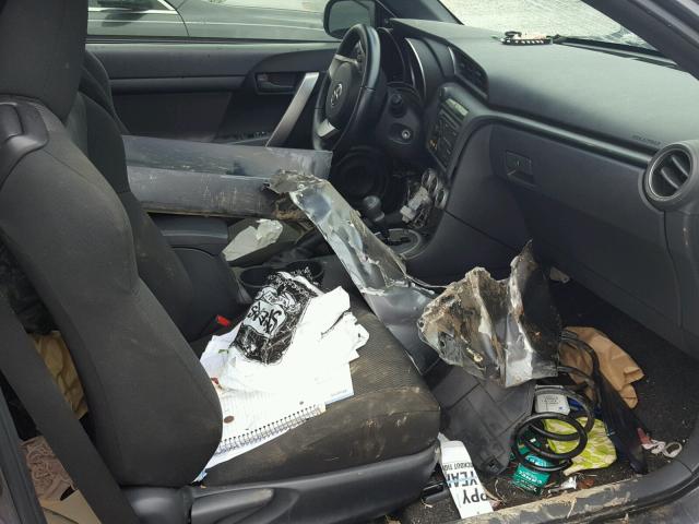 JTKJF5C79C3025371 - 2012 TOYOTA SCION TC 灰色 照片 5