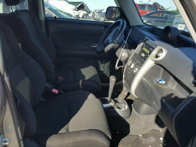 JTLKT324X54024991 - 2005 TOYOTA SCION XB Gris foto 5