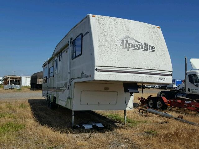 1W53ATR24WY029354 - 1998 ALPI 5TH WHEEL WHITE photo 1