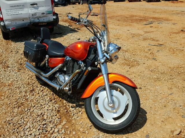 1HFSC43073A303428 - 2003 HONDA VT1100 C2 ORANGE photo 1