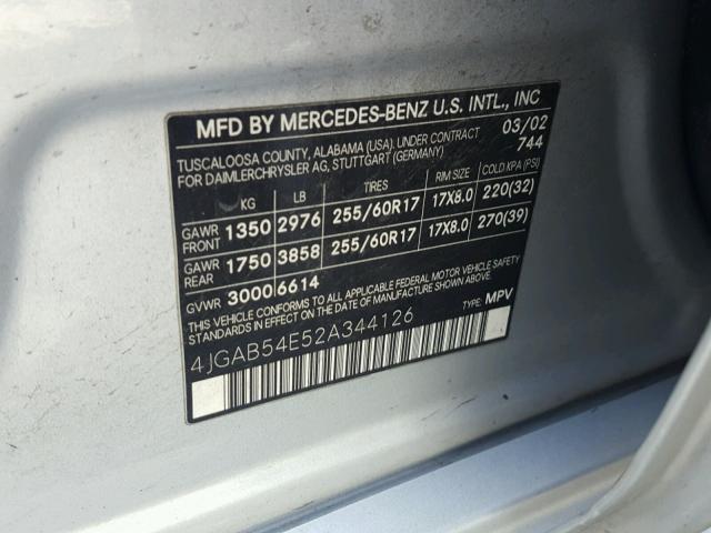 4JGAB54E52A344126 - 2002 MERCEDES-BENZ ML 320 SILVER photo 10