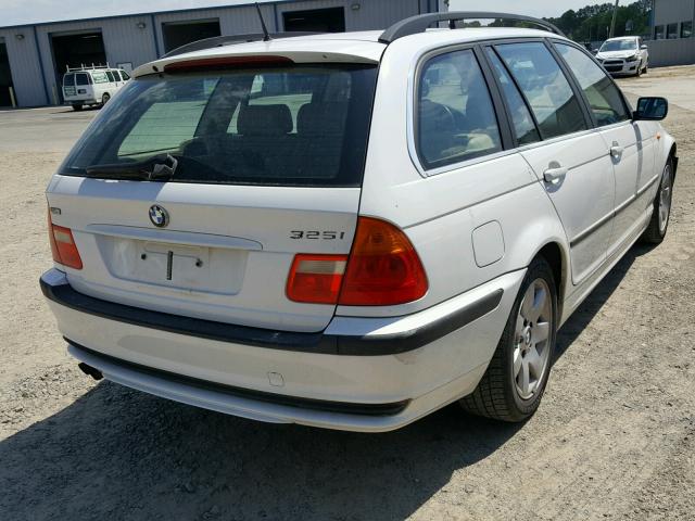 WBAEN33403PC11783 - 2003 BMW 325 IT WHITE photo 4