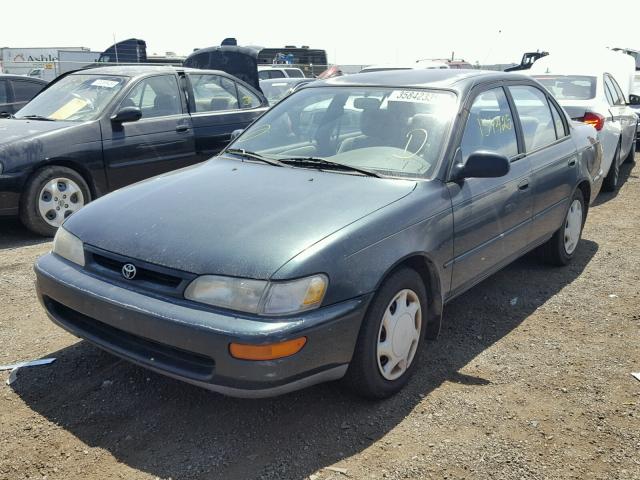 1NXBB02E9VZ561496 - 1997 TOYOTA COROLLA DX GREEN photo 2