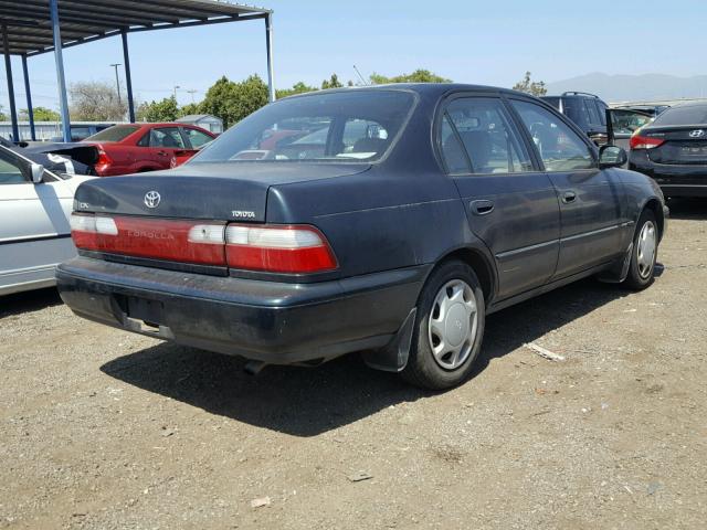 1NXBB02E9VZ561496 - 1997 TOYOTA COROLLA DX GREEN photo 4