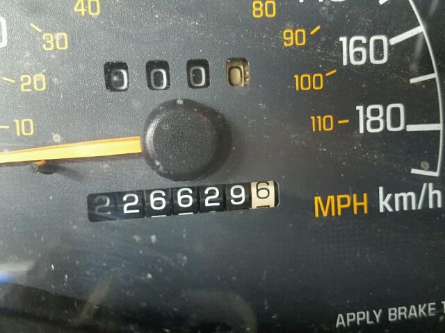 1G2WK52JX2F285589 - 2002 PONTIAC GRAND PRIX BROWN photo 8