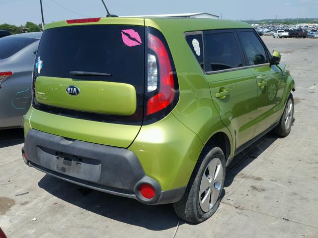 KNDJN2A27F7784131 - 2015 KIA SOUL GREEN photo 4