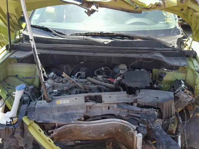 KNDJN2A27F7784131 - 2015 KIA SOUL GREEN photo 7