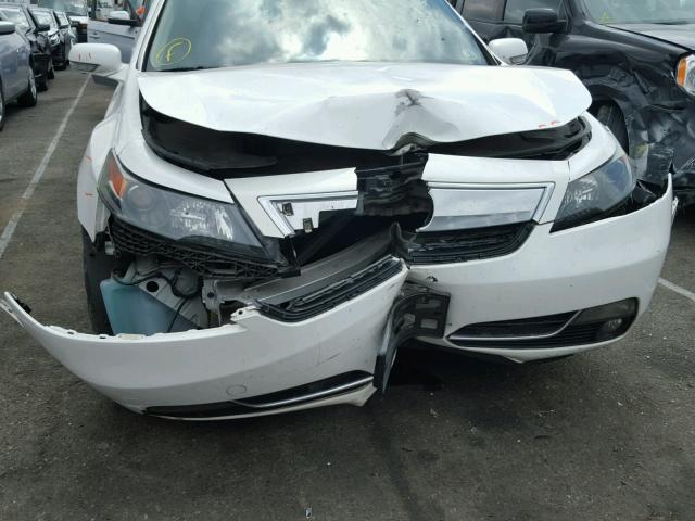 19UUA8F57DA003995 - 2013 ACURA TL TECH WHITE photo 9