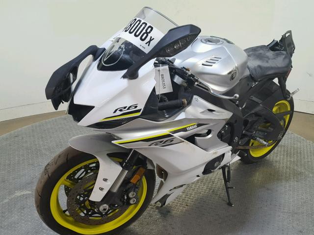 JYARJ28E4HA001640 - 2017 YAMAHA YZFR6 WHITE photo 4