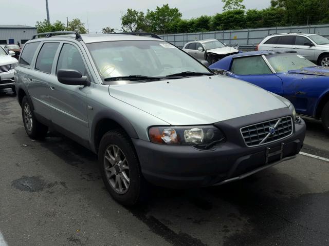 YV1SZ59H541139023 - 2004 VOLVO XC70 SILVER photo 1