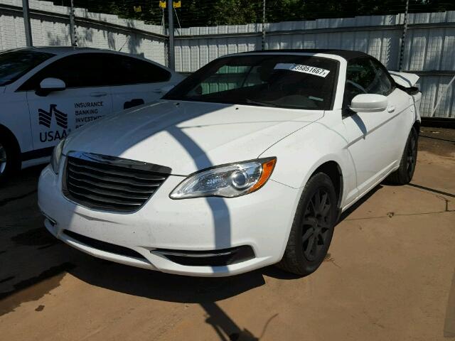 1C3BCBEB3DN511656 - 2013 CHRYSLER 200 TOURIN WHITE photo 2