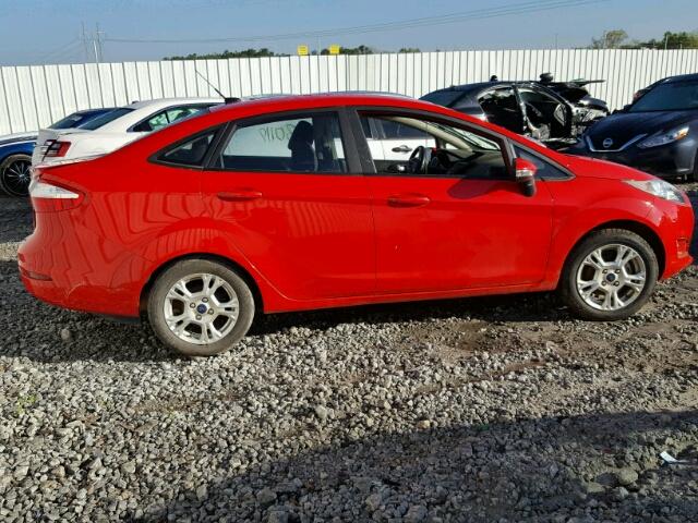 3FADP4BJ0FM189612 - 2015 FORD FIESTA SE RED photo 4