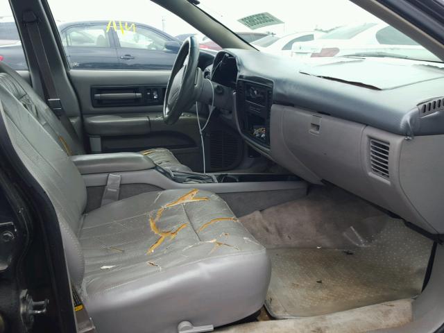 1G1BN52PXRR189906 - 1994 CHEVROLET CAPRICE CL 黑色 照片 5