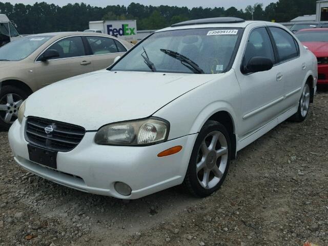 JN1CA31A81T305767 - 2001 NISSAN MAXIMA GXE WHITE photo 2