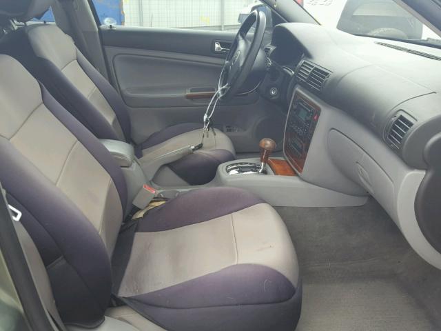 WVWTH63B32E216257 - 2002 VOLKSWAGEN PASSAT GLX 绿色 照片 5