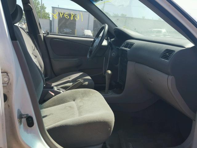 1Y1SK52892Z405352 - 2002 CHEVROLET GEO PRIZM 白色 照片 5