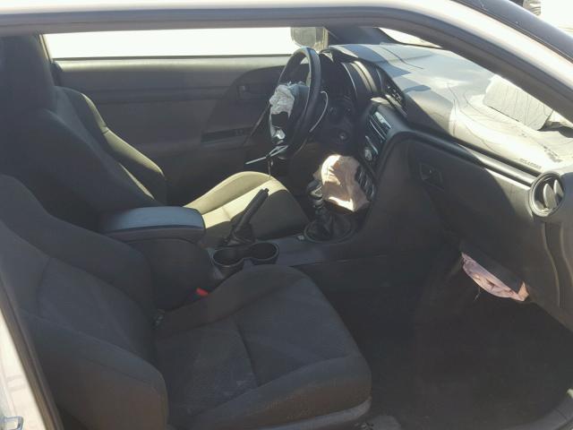 JTKJF5C76D3048317 - 2013 TOYOTA SCION TC 白色 照片 5