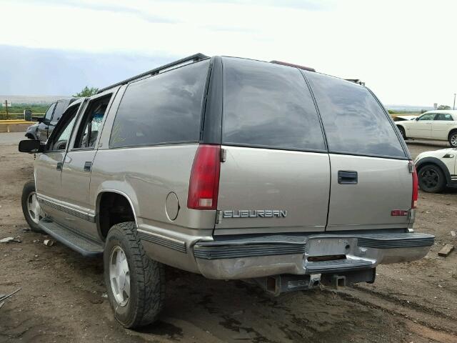 3GKFK16R5XG542561 - 1999 GMC SUBURBAN K TAN photo 3