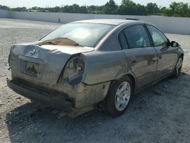 1N4AL11D02C704449 - 2002 NISSAN ALTIMA BAS GOLD photo 4