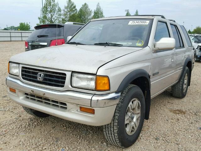 4S6CM58V3T4406210 - 1996 HONDA PASSPORT E SILVER photo 2