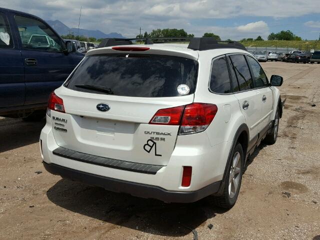 4S4BRDPC0E2290799 - 2014 SUBARU OUTBACK WHITE photo 4