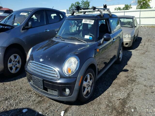 WMWML33518TJ46819 - 2008 MINI COOPER CLU BLACK photo 2