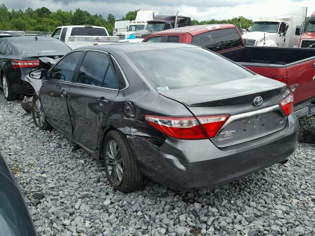 4T1BF1FK1HU693912 - 2017 TOYOTA CAMRY LE GRAY photo 3