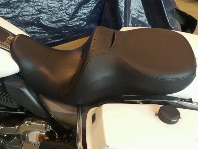 1HD1FMM10DB671464 - 2013 HARLEY-DAVIDSON FLHTP POLI 白色 照片 6