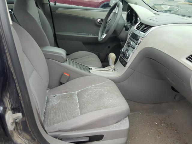 1G1ZA5E02AF168336 - 2010 CHEVROLET MALIBU LS BLUE photo 5