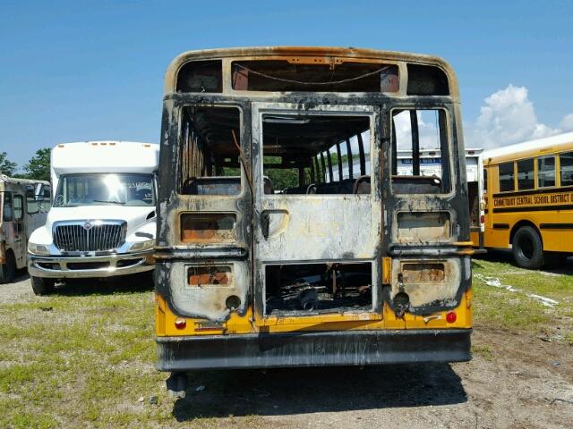 4UZABRDJ38CZ41647 - 2008 FREIGHTLINER CHASSIS B2 YELLOW photo 10