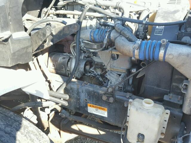 4UZABRCS88CY46608 - 2008 FREIGHTLINER CHASSIS B2 WHITE photo 7