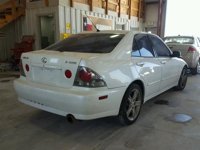 JTHBD192120060524 - 2002 LEXUS IS 300 WHITE photo 4