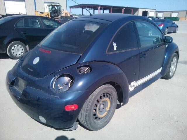 3VWDD21C23M425888 - 2003 VOLKSWAGEN NEW BEETLE 蓝色 照片 4