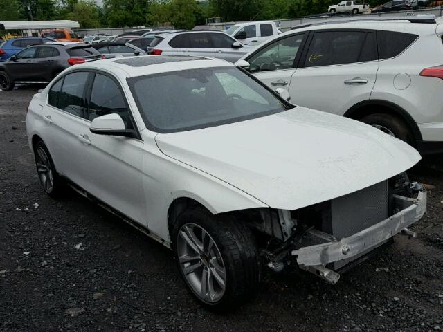 WBA8D9C56JA012522 - 2018 BMW 330 XI Biały zdjęcie 1