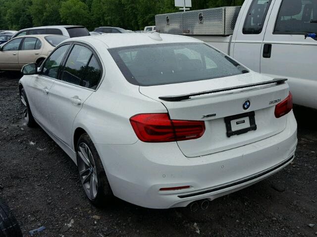 WBA8D9C56JA012522 - 2018 BMW 330 XI WHITE photo 3