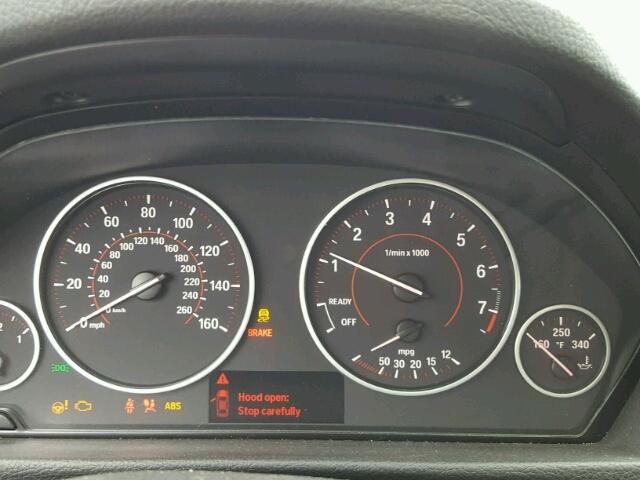 WBA8D9C56JA012522 - 2018 BMW 330 XI Biały zdjęcie 9