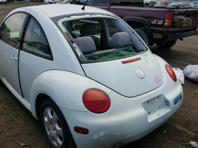 3VWCB21C22M456428 - 2002 VOLKSWAGEN NEW BEETLE 白色 照片 9